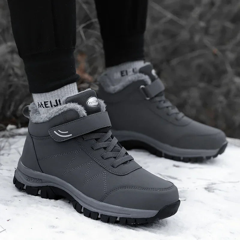 Men's Warm Snow Boots Outdoor Leather Thick Plush Winter Men's Casual Sports Shoes Waterproof and Durable Trendy Sports