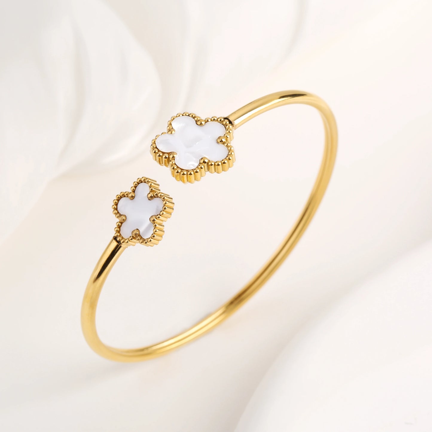 15 Colors High Quality Stainless Steel Gold-Plated Five Leaf Flower Open Bangle Simple Women's Fine Daiy Party Jewelry Clover