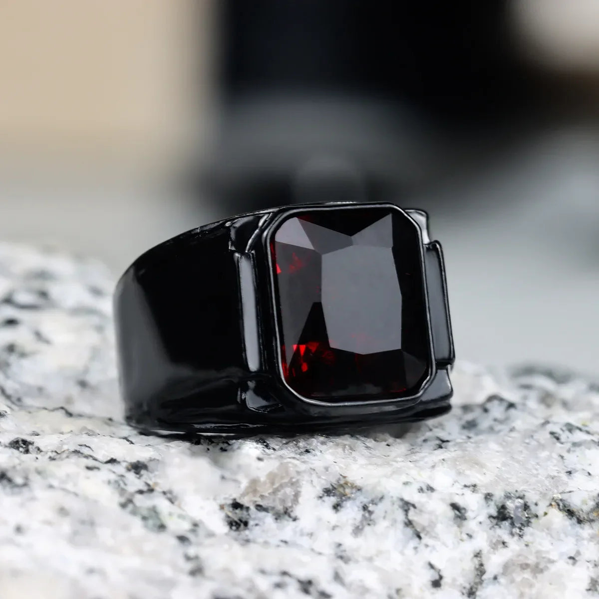 Vintage Black Red New Fashion Hand Ornament Punk Hip Hop Personality Men's Ring Gift for Men and Women Кольцо С Эмалью