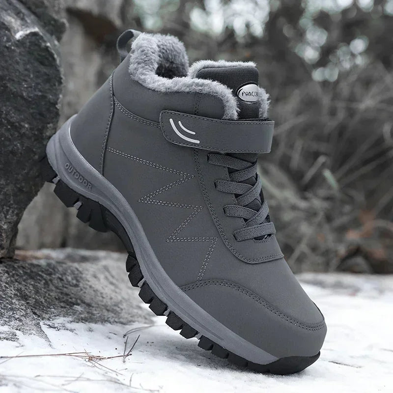 Men's Warm Snow Boots Outdoor Leather Thick Plush Winter Men's Casual Sports Shoes Waterproof and Durable Trendy Sports