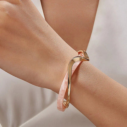 White Shellfish Bracelets Board Bend Metal Bangles Womens Hand Bracelets Geometric C- shaped Opening Bracelets Jewelry Gifts