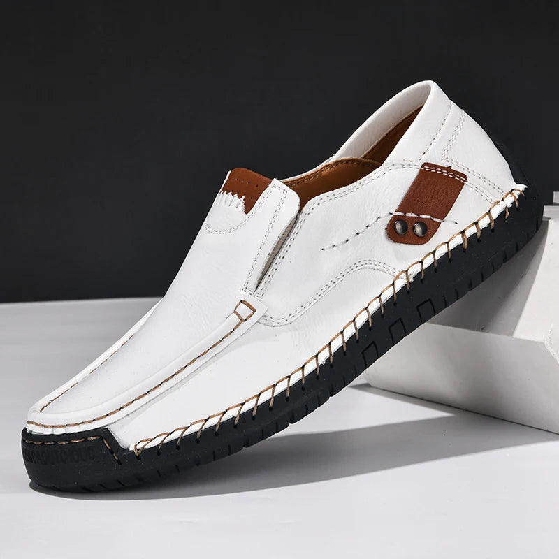 New Soft Men Loafers Slip On Leather Casual Shoes For Men Moccasins Plus Size 39-48 Flats Sneakers Men Handmade Design Man Shoes