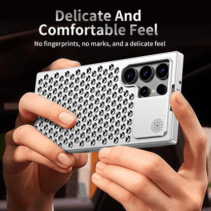 Luxury Metal Cooling Hollow Aluminum Phone Case For Samsung Galaxy S23 S22 S24 ultra Aroma Diffuser Heat Dissipation Cover Funda