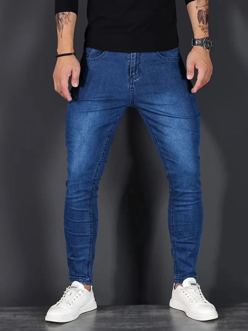 2024 New Men Stretch Skinny Jeans Male Designer Elastic Scratch Denim Pencil Pants Jeans Streetwear Sky Blue Fashion Jeans