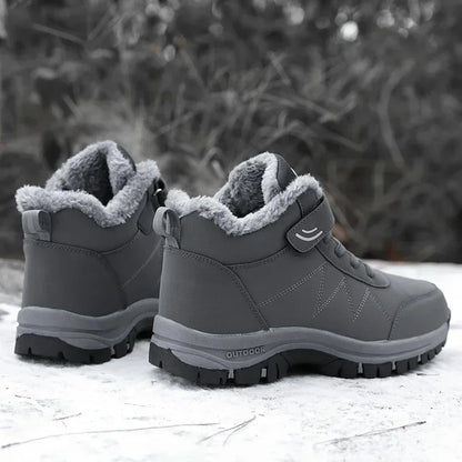 Men's Warm Snow Boots Outdoor Leather Thick Plush Winter Men's Casual Sports Shoes Waterproof and Durable Trendy Sports