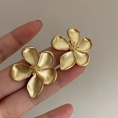 Yupsk Matte Texture Metal Flower Earring for Women French Retro Gold Color Five-leaf Flowers Fashion Party Jewelry