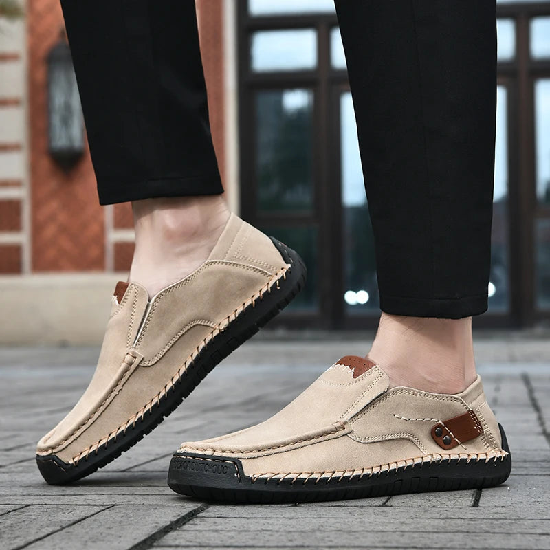 New Soft Men Loafers Slip On Leather Casual Shoes For Men Moccasins Plus Size 39-48 Flats Sneakers Men Handmade Design Man Shoes