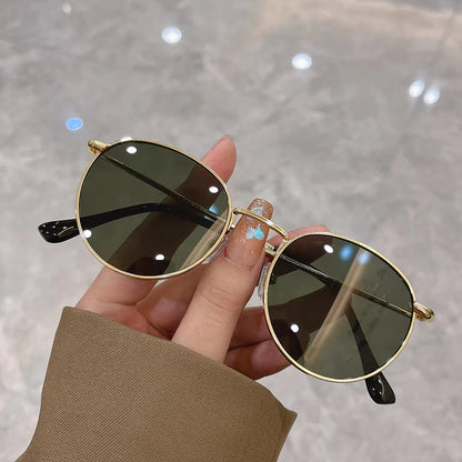 KLASSNUM Women's Sunglasses Small Round Frame Sun Glasses Retro Shades UV400 Protection Color Lens Men Black Green Eyepeice 2025