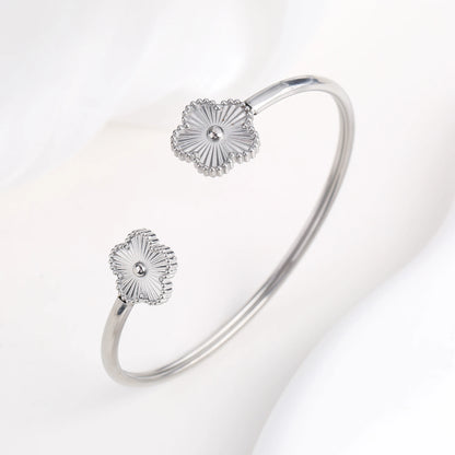 15 Colors High Quality Stainless Steel Gold-Plated Five Leaf Flower Open Bangle Simple Women's Fine Daiy Party Jewelry Clover