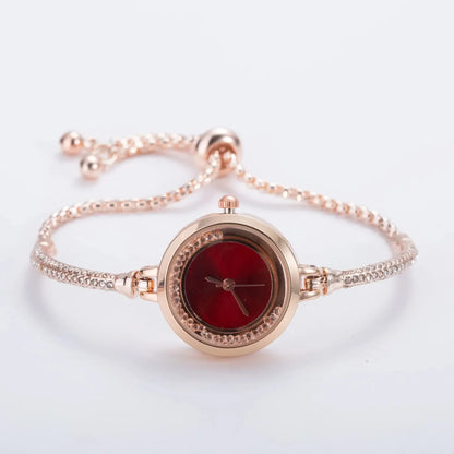 Cute Women's Steel Belt Bracelet Watch Quartz Watch Luxury Fashion Small Dial Popular Elegant Women Watch