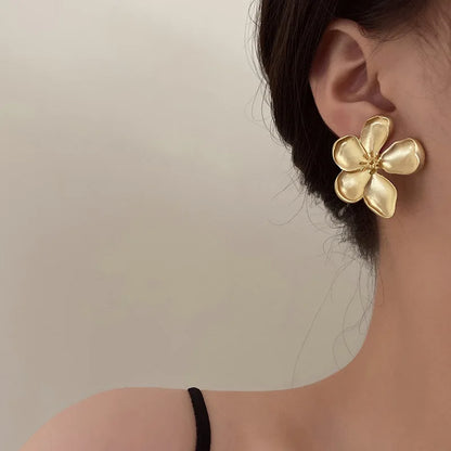 Yupsk Matte Texture Metal Flower Earring for Women French Retro Gold Color Five-leaf Flowers Fashion Party Jewelry