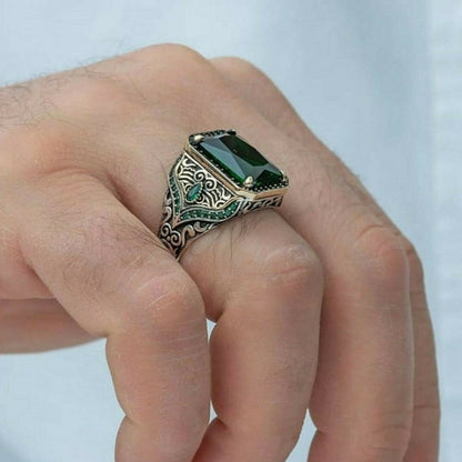 Retro Handmade Carving Punk Rings for Men Trendy Silver Color Metal Square Inlaid Green Zircon Rings Jewelry