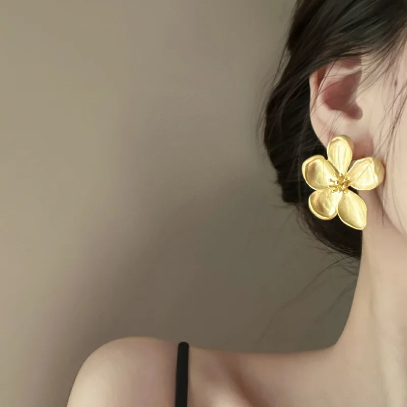 Yupsk Matte Texture Metal Flower Earring for Women French Retro Gold Color Five-leaf Flowers Fashion Party Jewelry