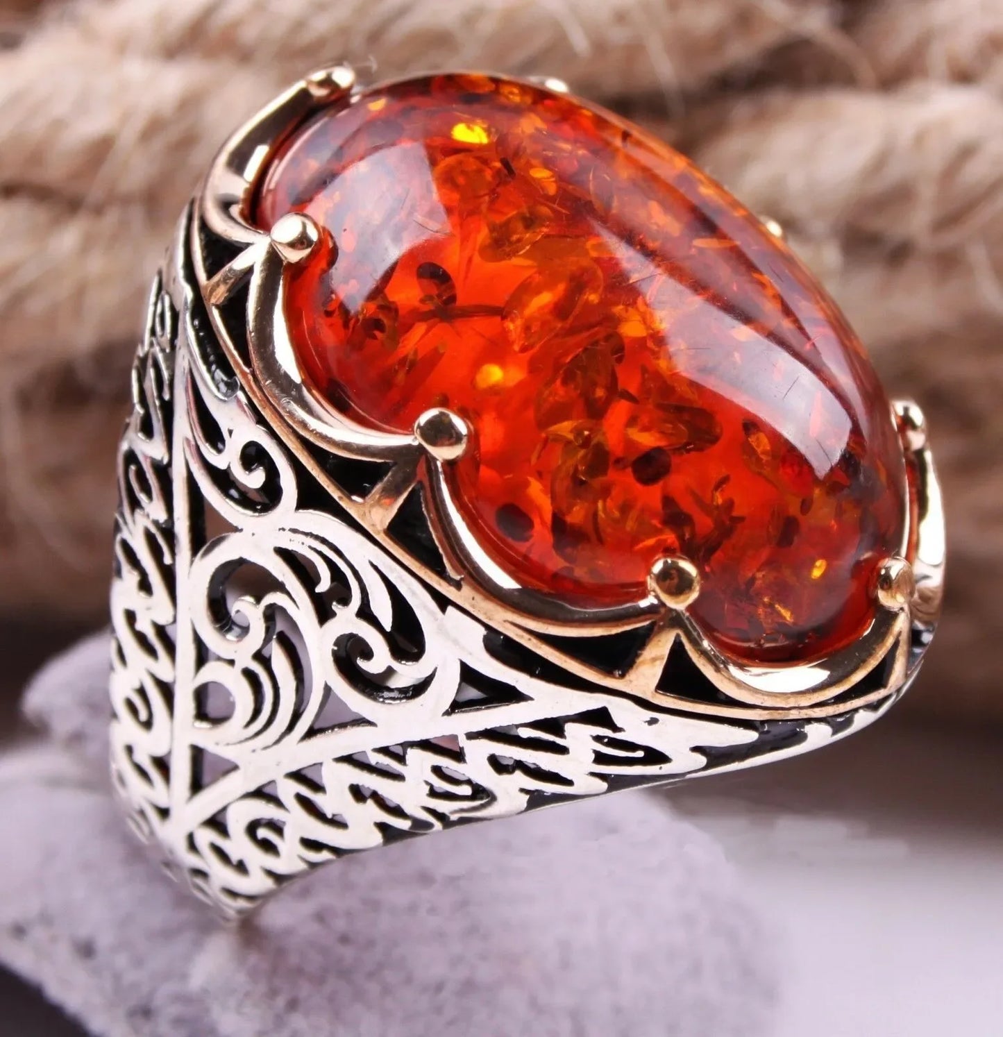 2022 New Inlaid Yellow Amber Crystal Men's Luxury Ring Personality Retro Personality Ring To Attend The Banquet Party Jewelry