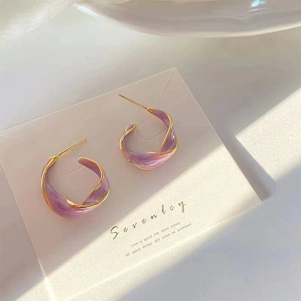 New Fashion Lavender Purple Earrings for Woman Metal Golden Twisted Art Line Purple Stud Earrings Gift Jewelry Wholesale