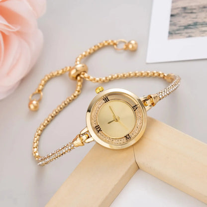 Cute Women's Steel Belt Bracelet Watch Quartz Watch Luxury Fashion Small Dial Popular Elegant Women Watch