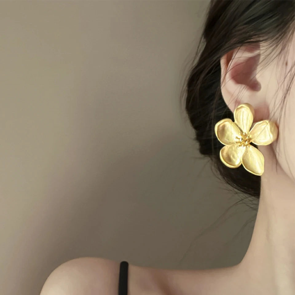 Yupsk Matte Texture Metal Flower Earring for Women French Retro Gold Color Five-leaf Flowers Fashion Party Jewelry